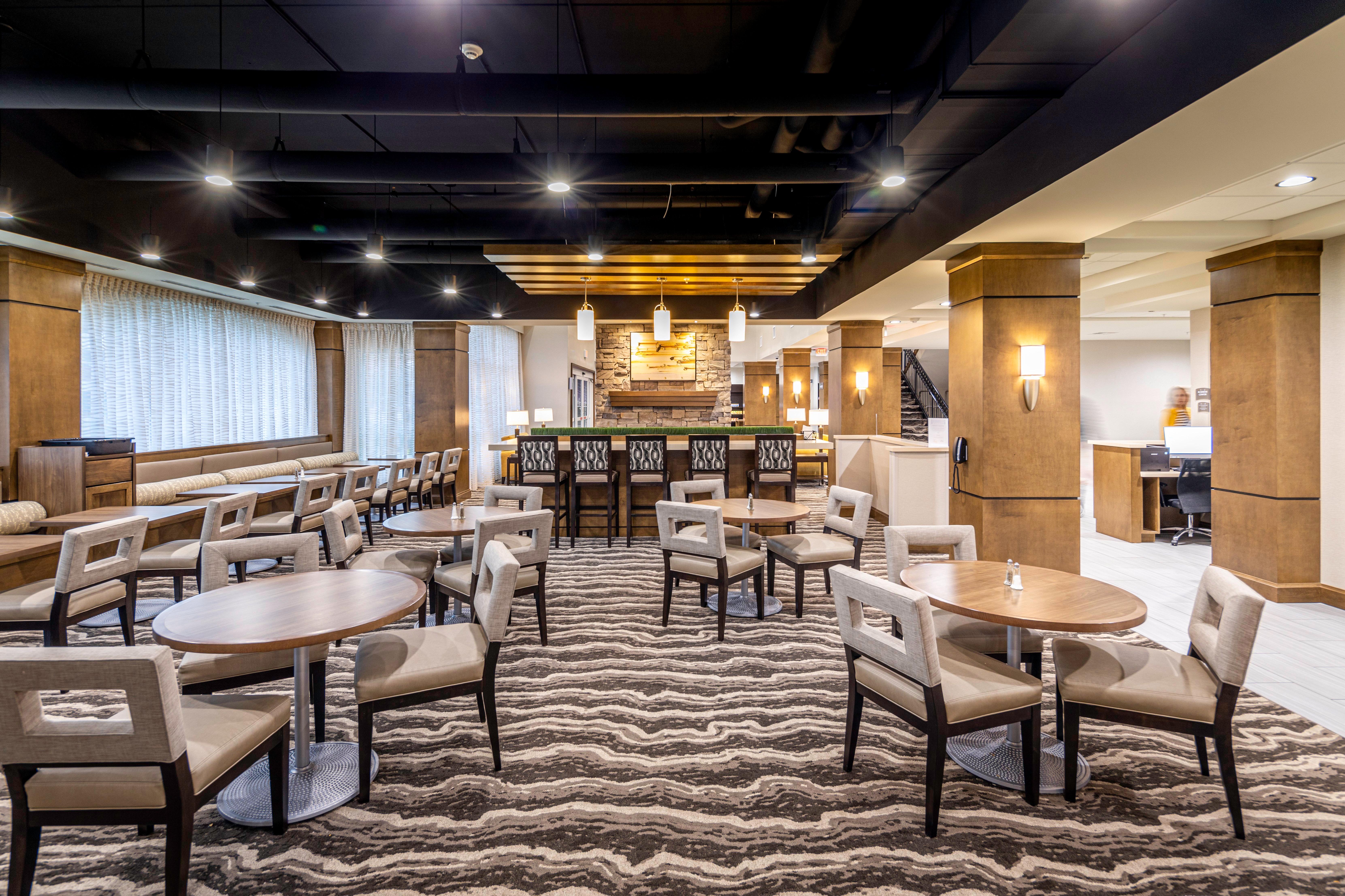 Staybridge Suites Montgomery - Downtown By Ihg Esterno foto